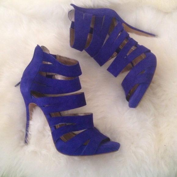 BCBGeneration Shoes - BCBG Blue Strappy Heels NEW